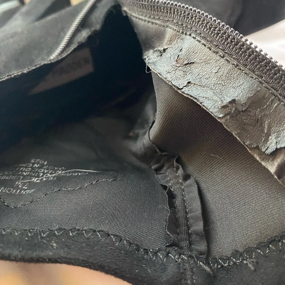 Steve Madden Black Boots with Red Rose Embroidery - Picture 6 of 6